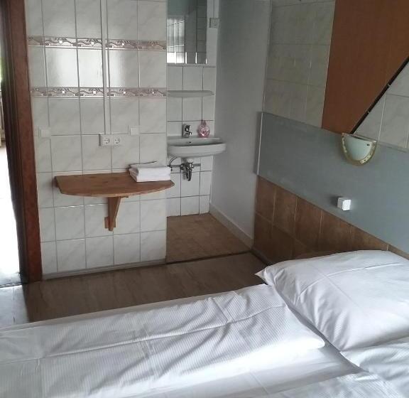 בית מלון כפרי See Lord