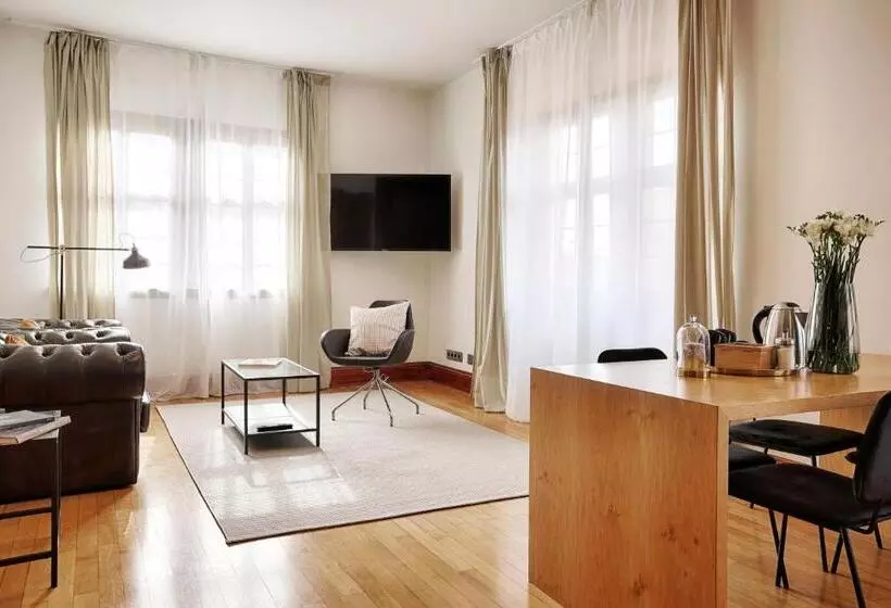 Hotelli Wiener Botschaft Veitshöchheim   By Homekeepers