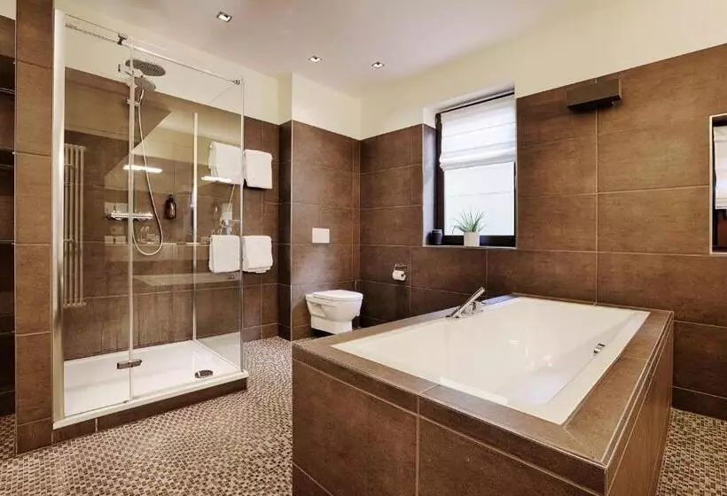 Hotelli Wiener Botschaft Veitshöchheim   By Homekeepers