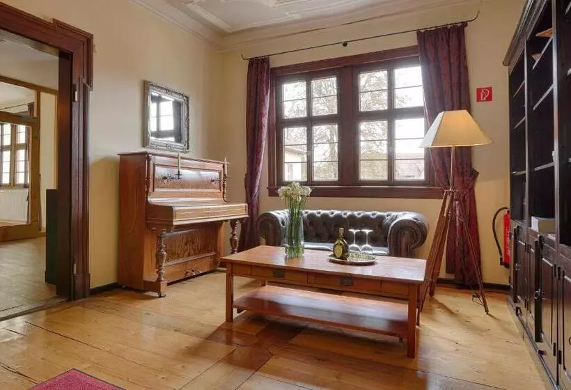 Hotelli Wiener Botschaft Veitshöchheim   By Homekeepers