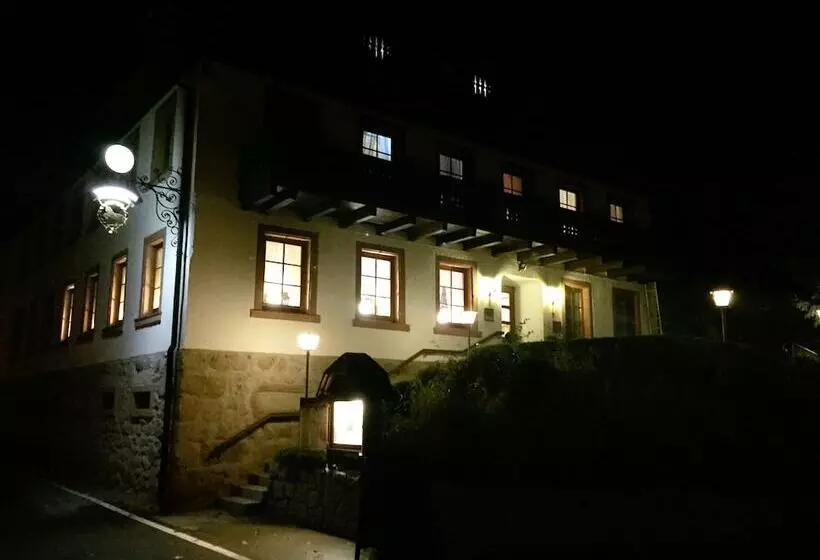 ホテル Zum Goldenen Rössle