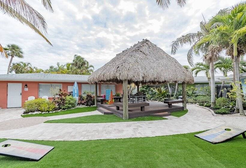 Siesta Key Beachside Villas