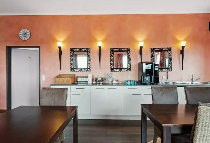 7o Clock   Hannover Laatzen