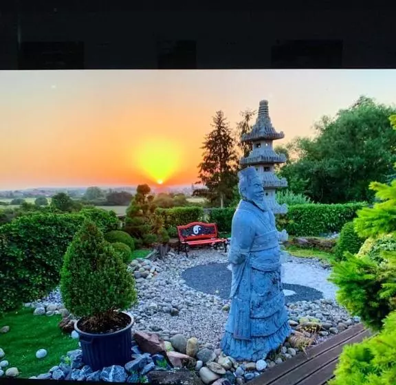 ベッドアンドブレックファースト Au Jardin Du Levant
