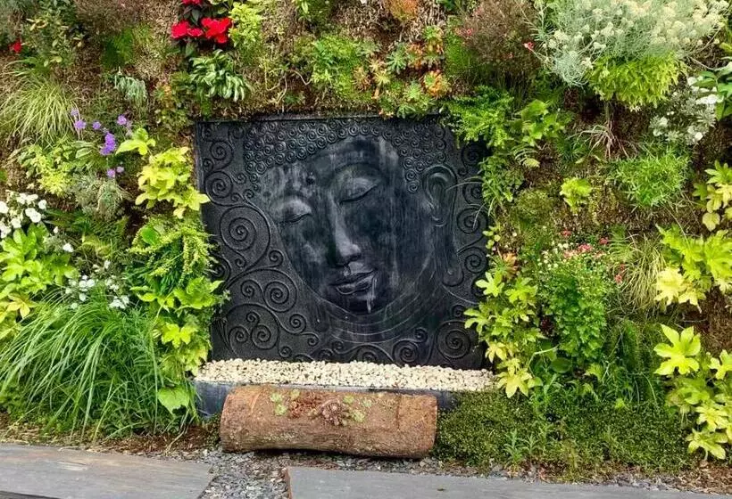ベッドアンドブレックファースト Au Jardin Du Levant