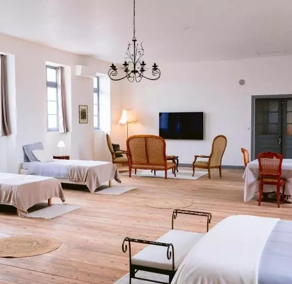 ベッドアンドブレックファースト Demeure De Kergoguen