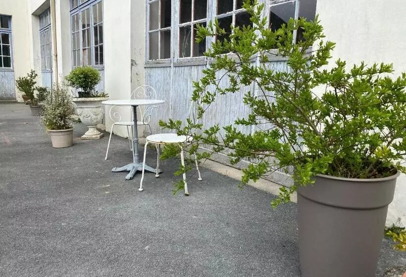 ベッドアンドブレックファースト Demeure De Kergoguen