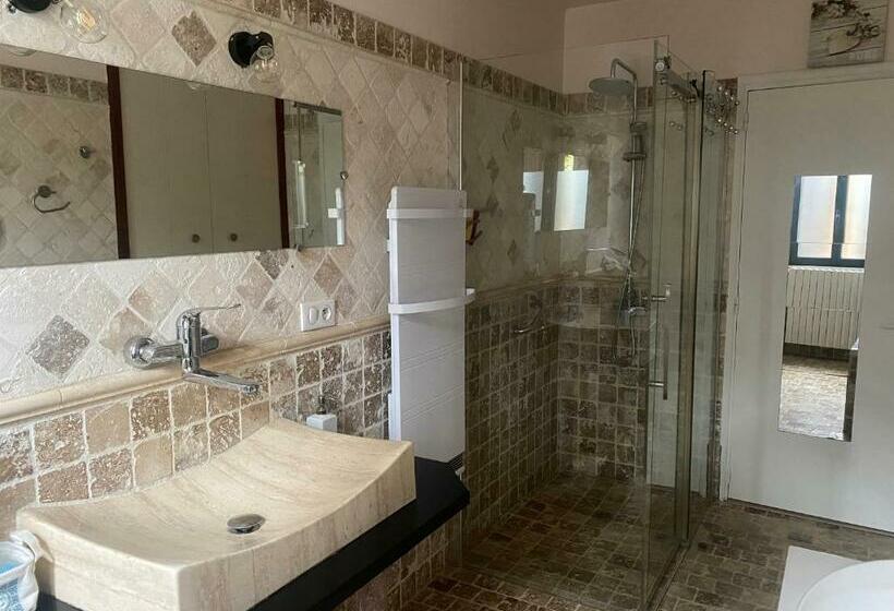 住宿加早餐  Maison Lacourrège