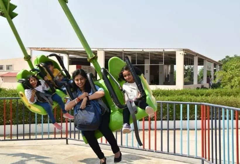 Hotelli Amazing Fun World By Nexottel