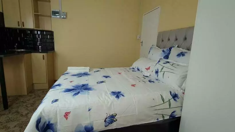 ペンション Ojong S Court Kraaifontein
