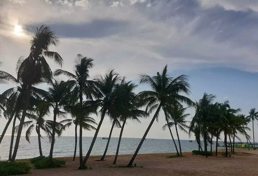 هتل Green Inn Phu Quoc