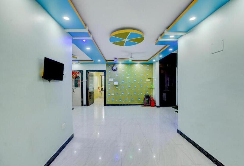 هتل Oyo Flagship 81294 Cm Plaza