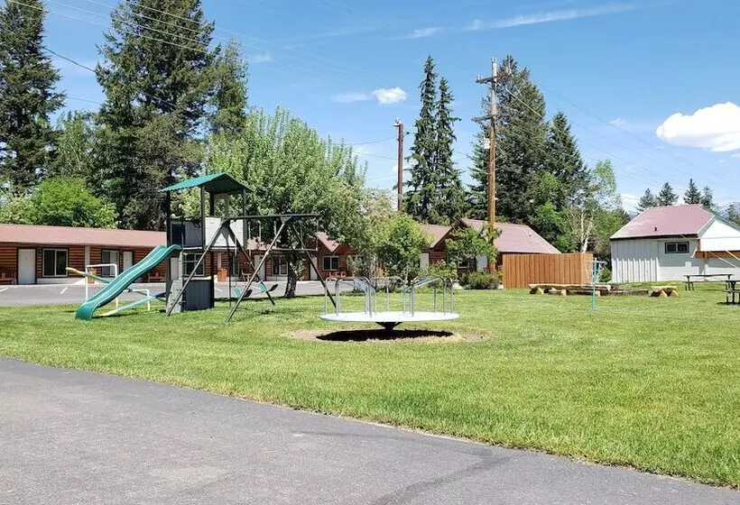 Motelli Beargrass Lodging & Rv Resort