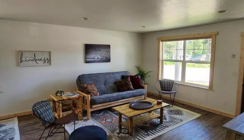 Motelli Beargrass Lodging & Rv Resort