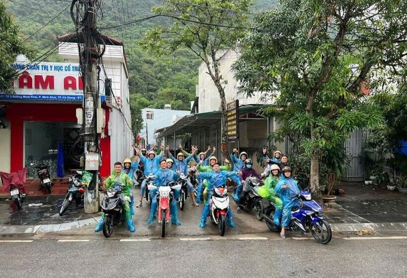 Lucky House Villa & Hostel