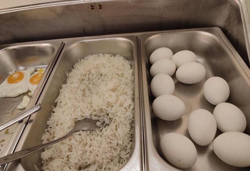 Delin Hotel And Tours