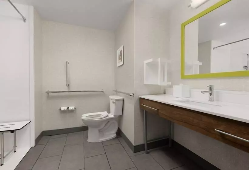 هتل Hampton Inn & Suites Durham University Medical Center