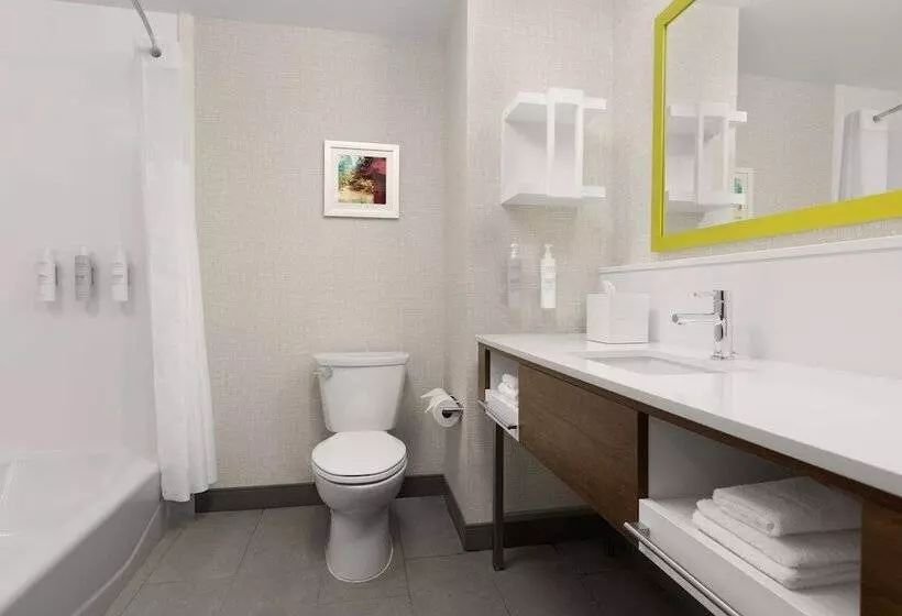 هتل Hampton Inn & Suites Durham University Medical Center