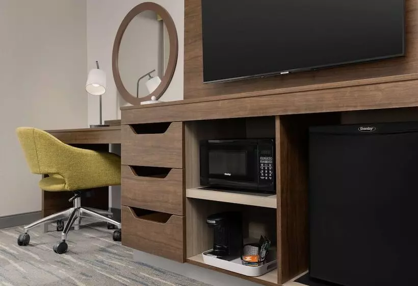هتل Hampton Inn & Suites Durham University Medical Center