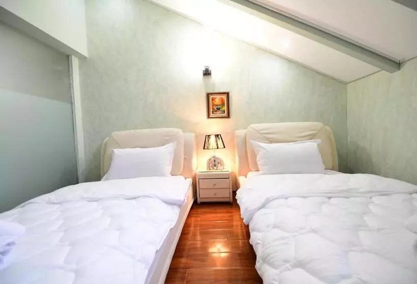 Hotel Zobo