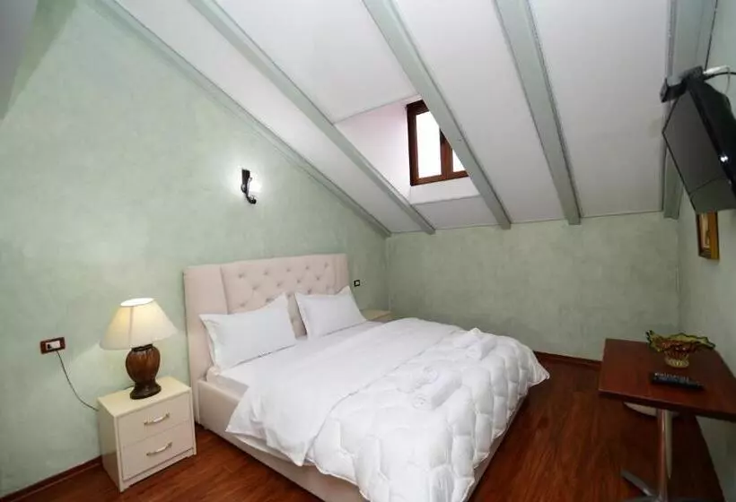 Hotel Zobo