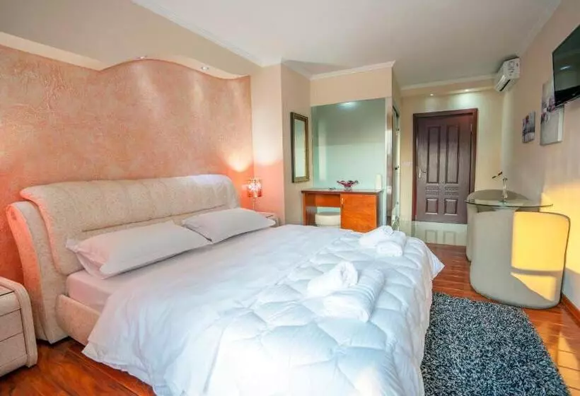 Hotel Zobo