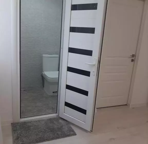 پانسیون Vernatun Guest House