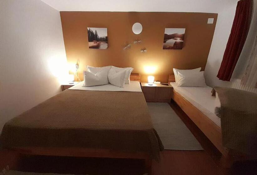 استراحتگاه Complex Turistic Cetatea Drencova