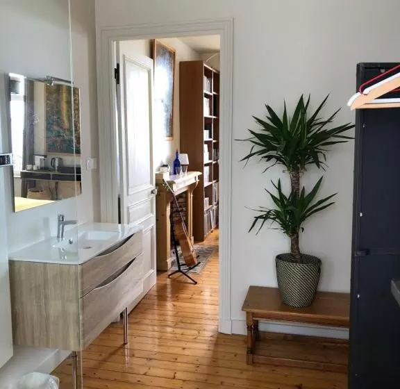 ベッドアンドブレックファースト La Chambre De L Embarcadère