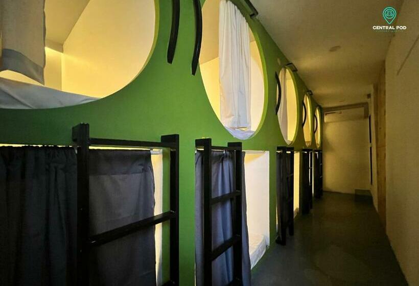 هتل کپسول Central Pod Capsule Hostel