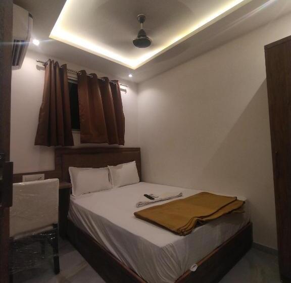 Hotel Kishan Lodging & Boarding