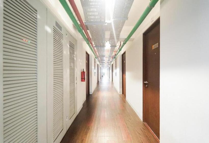 Hotel Redliving Apartemen Riverview Residence Yapadi Group Tower Mahakam