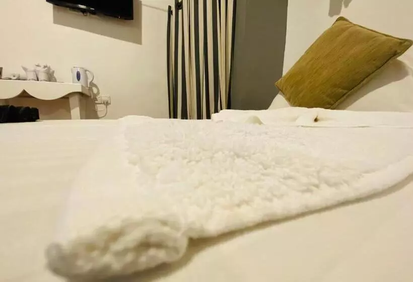 Hotelli Tartaruga Beach Unawatuna