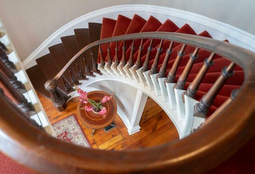 Minerva Bed And Breakfast