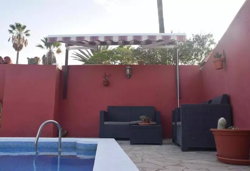 پانسیون Candelaria Estudio1 Garoé