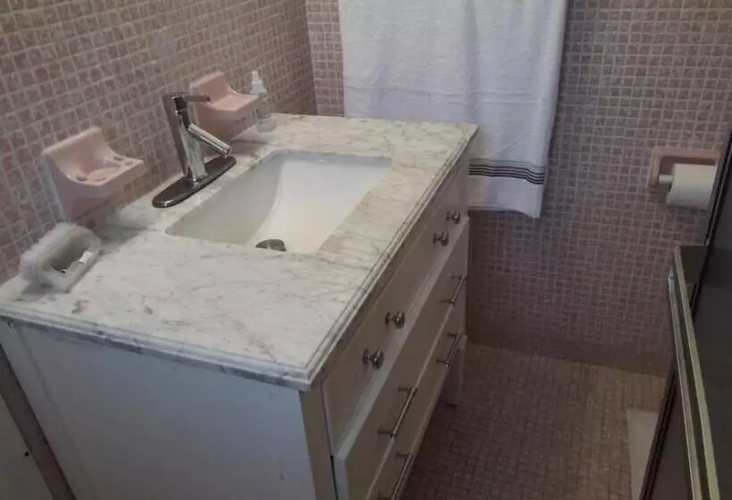 ペンション Roomy Comfortable Suite