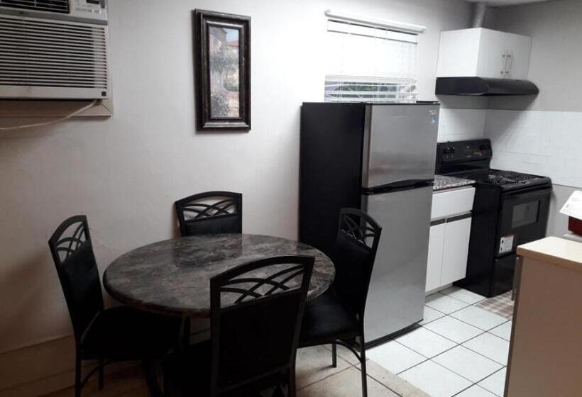 膳宿费 Roomy Comfortable Suite