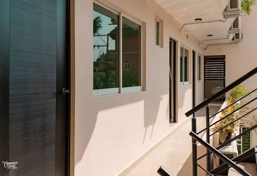 Hotelli Guitarra Inn