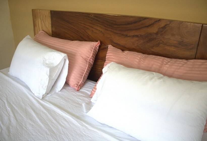 בית מלון כפרי Guitarra Inn