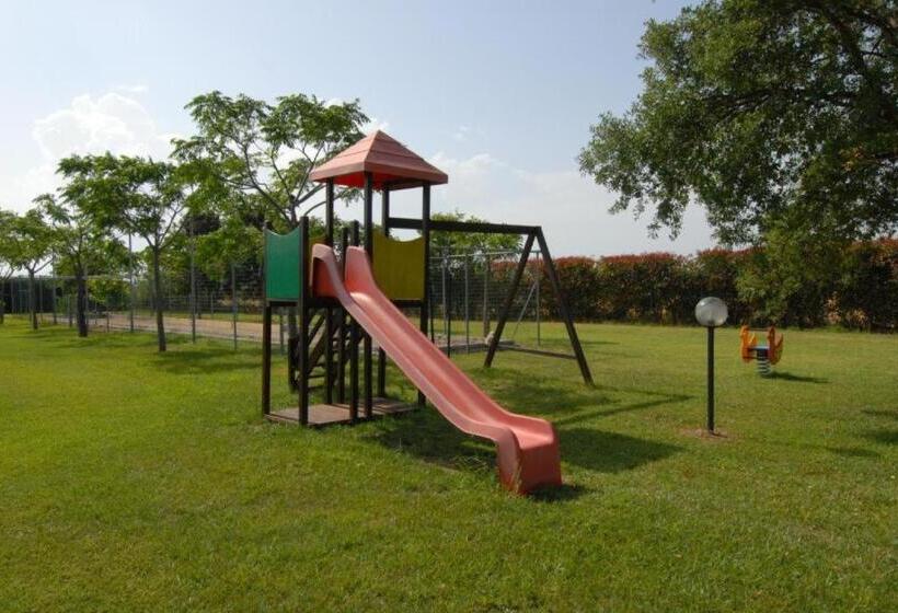 هتل Il Girasole Ginestra