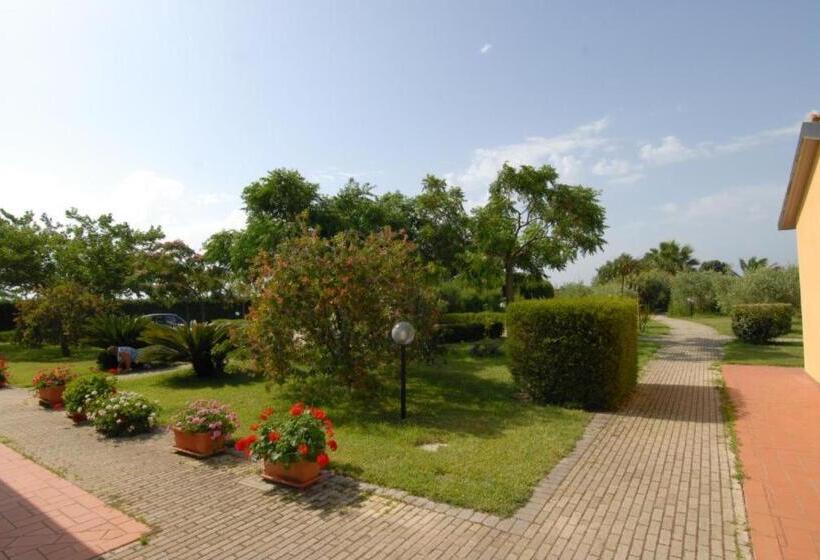 هتل Il Girasole Ginestra