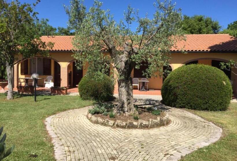 هتل Il Girasole Ginestra