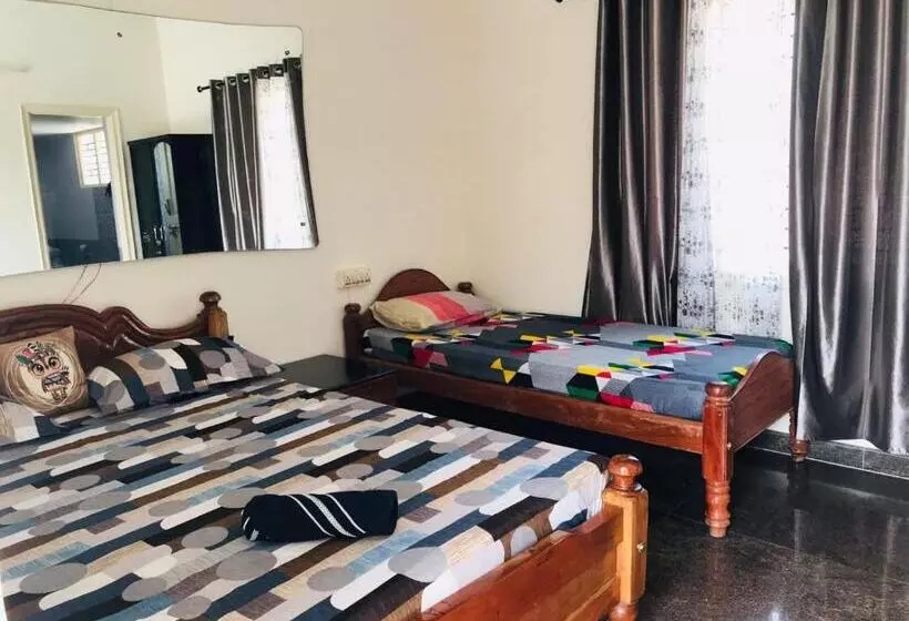 ペンション Fourseason Frankcottage
