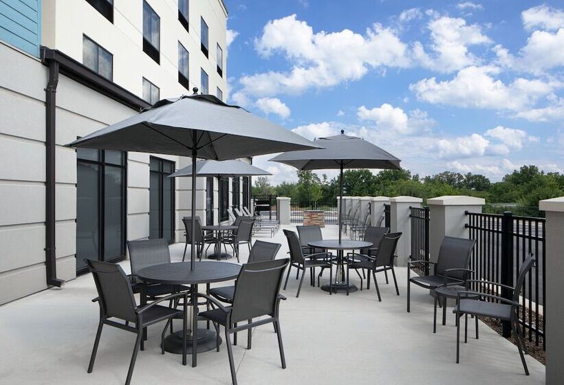 Отель Fairfield By Marriott Inn & Suites Whitsett Greensboro East