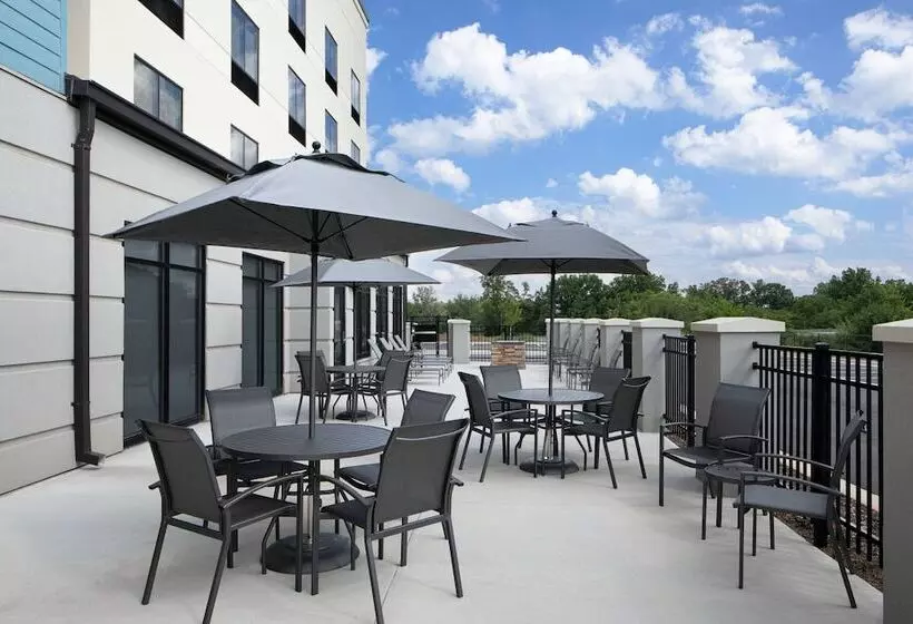Hotelli Fairfield By Marriott Inn & Suites Whitsett Greensboro East
