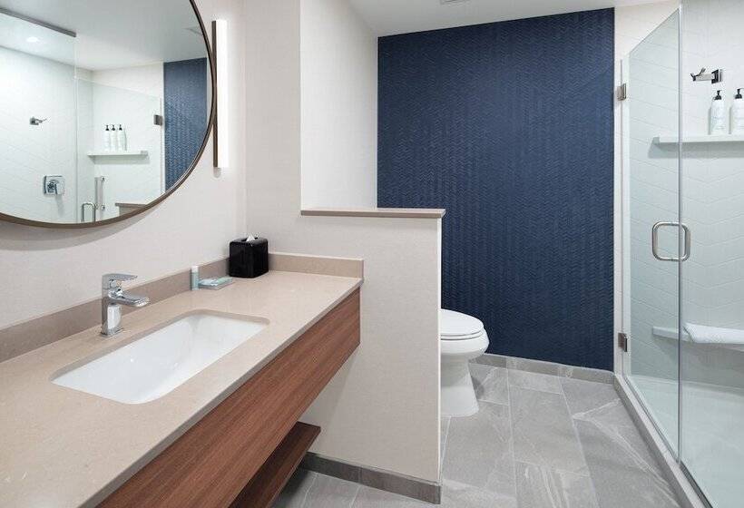 Отель Fairfield By Marriott Inn & Suites Whitsett Greensboro East