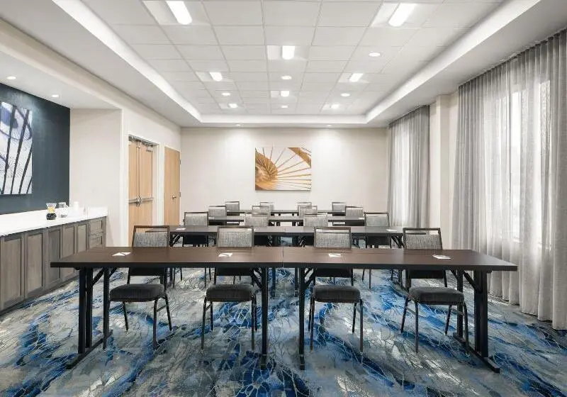 ホテル Fairfield By Marriott Inn & Suites Whitsett Greensboro East