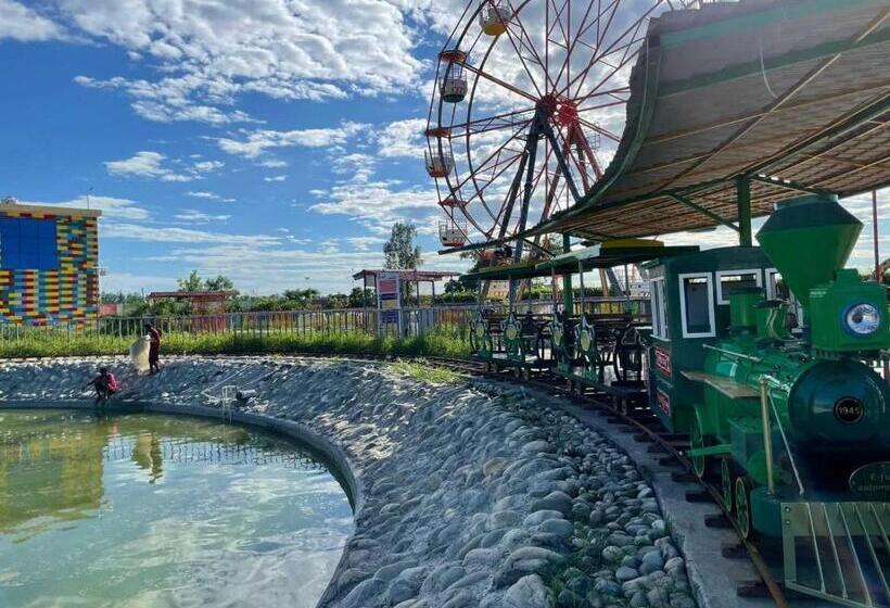 בית מלון כפרי Oyo Flagship 81235 Ho Fun Park