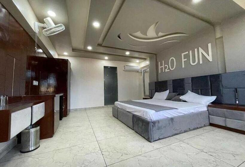 בית מלון כפרי Oyo Flagship 81235 Ho Fun Park