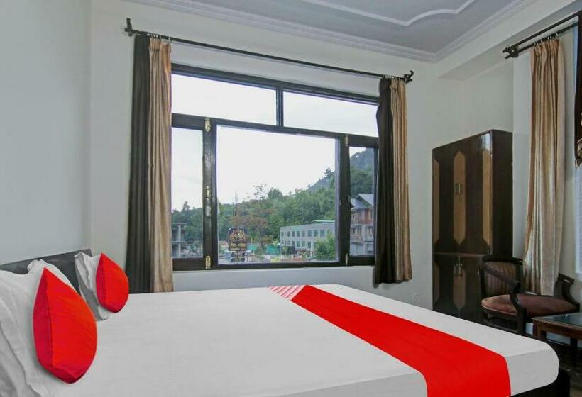 בית מלון כפרי Oyo Flagship 81244 Dev Regency